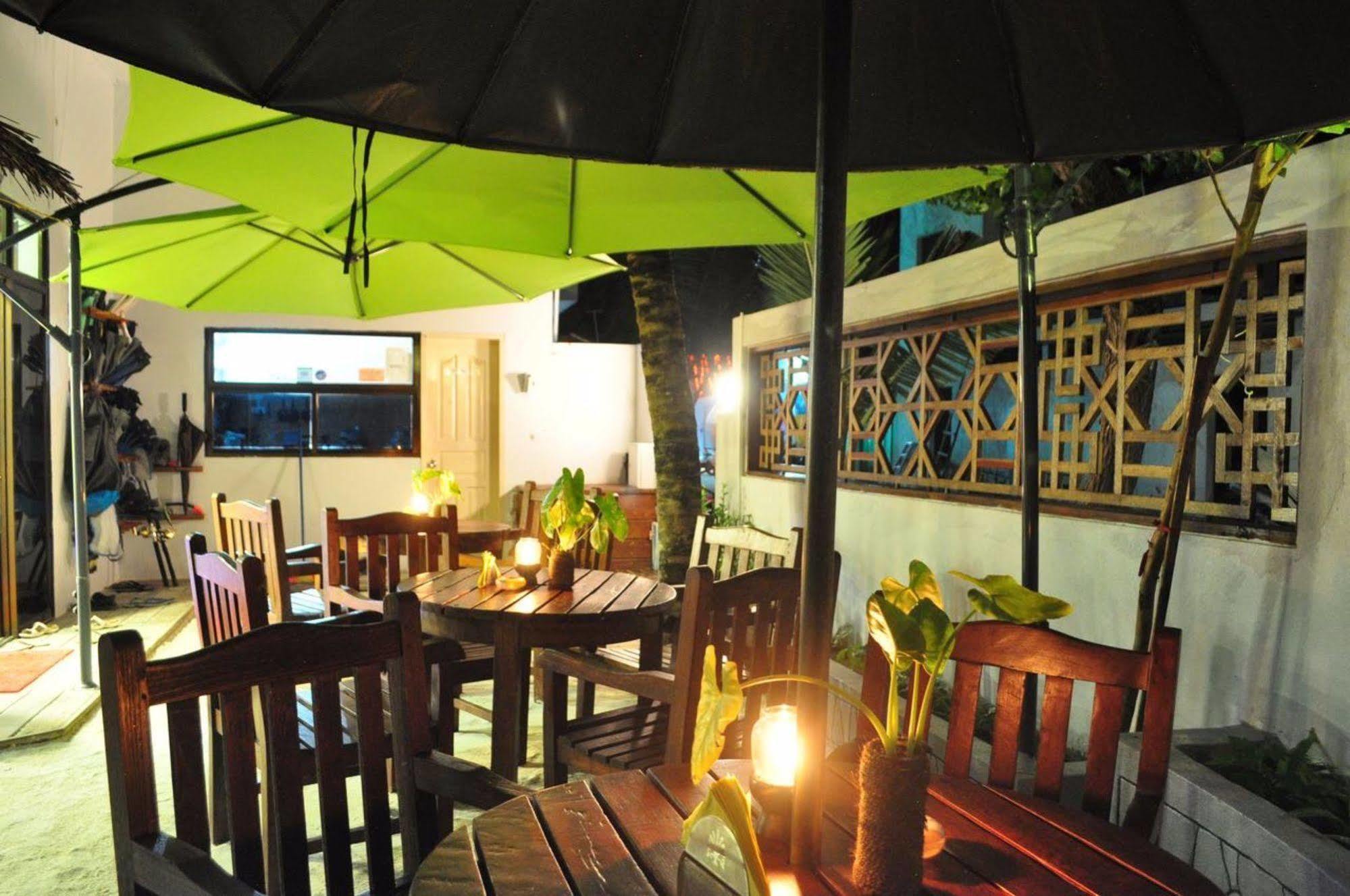 Summer Villa Guest House Maafushi Zewnętrze zdjęcie